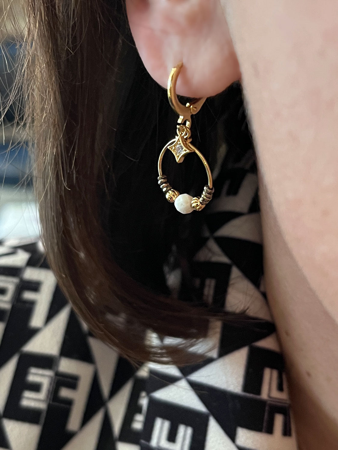 Boucles oreilles créole suspendue Hamsa