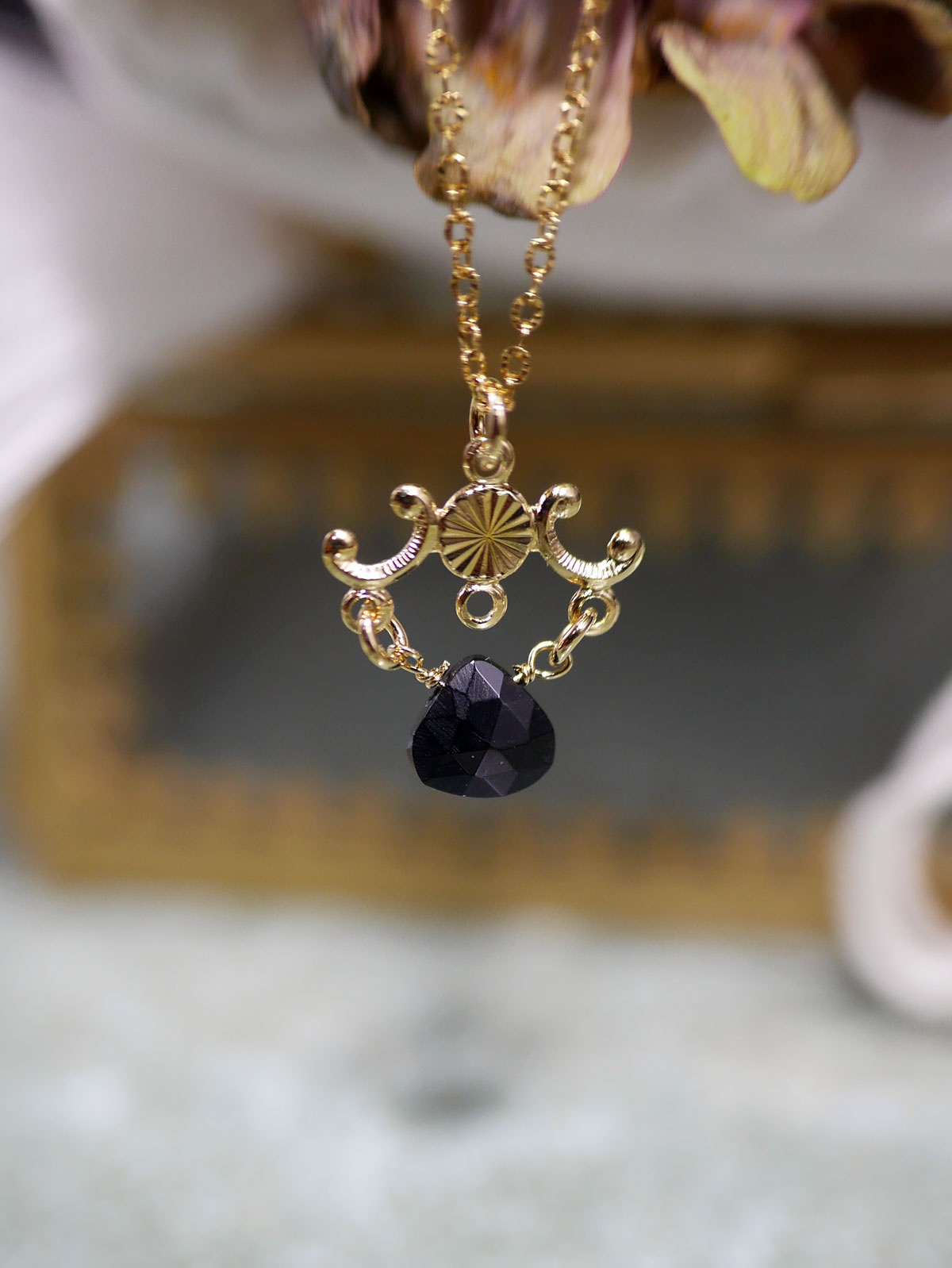 Collier Opéra