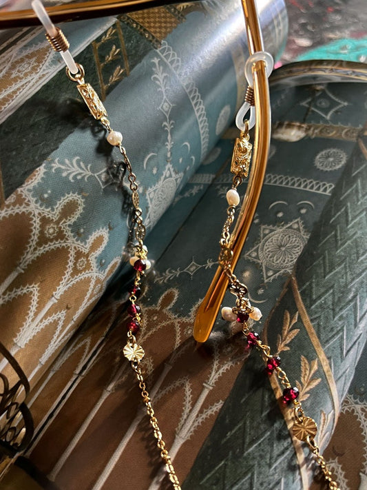 Bijou chaine pour lunettes créateur