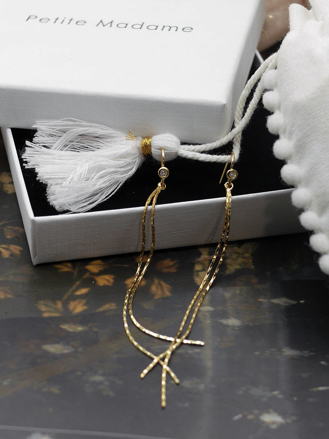 Boucles d'oreilles longue crochet strass Céleste