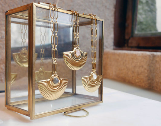 Collier isis 8 coloris