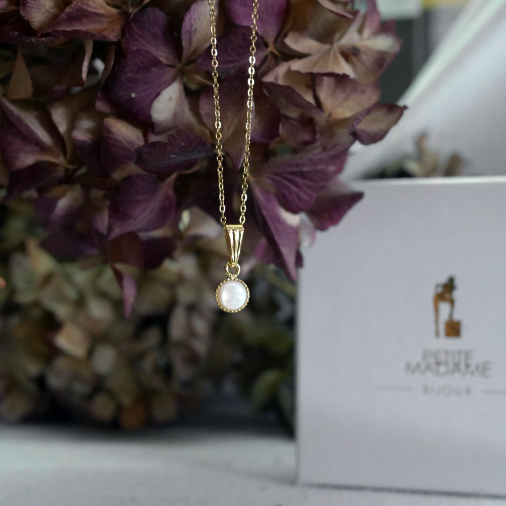 Collier Mona