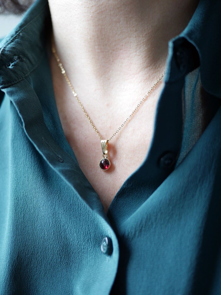 Collier Mona