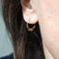 Boucles oreilles mini créole fil et perles irrégulières dorées - Nadia