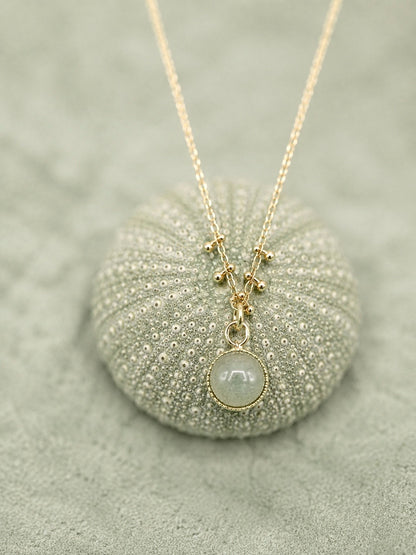 Collier Hortense aventurine verte chaîne dorée fine fait main France Petite Madame Bijoux