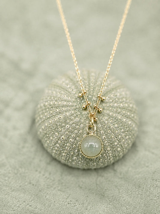 Collier Hortense aventurine verte chaîne dorée fine fait main France Petite Madame Bijoux