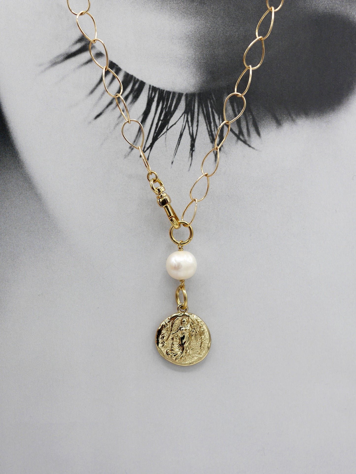 Collier Augusta