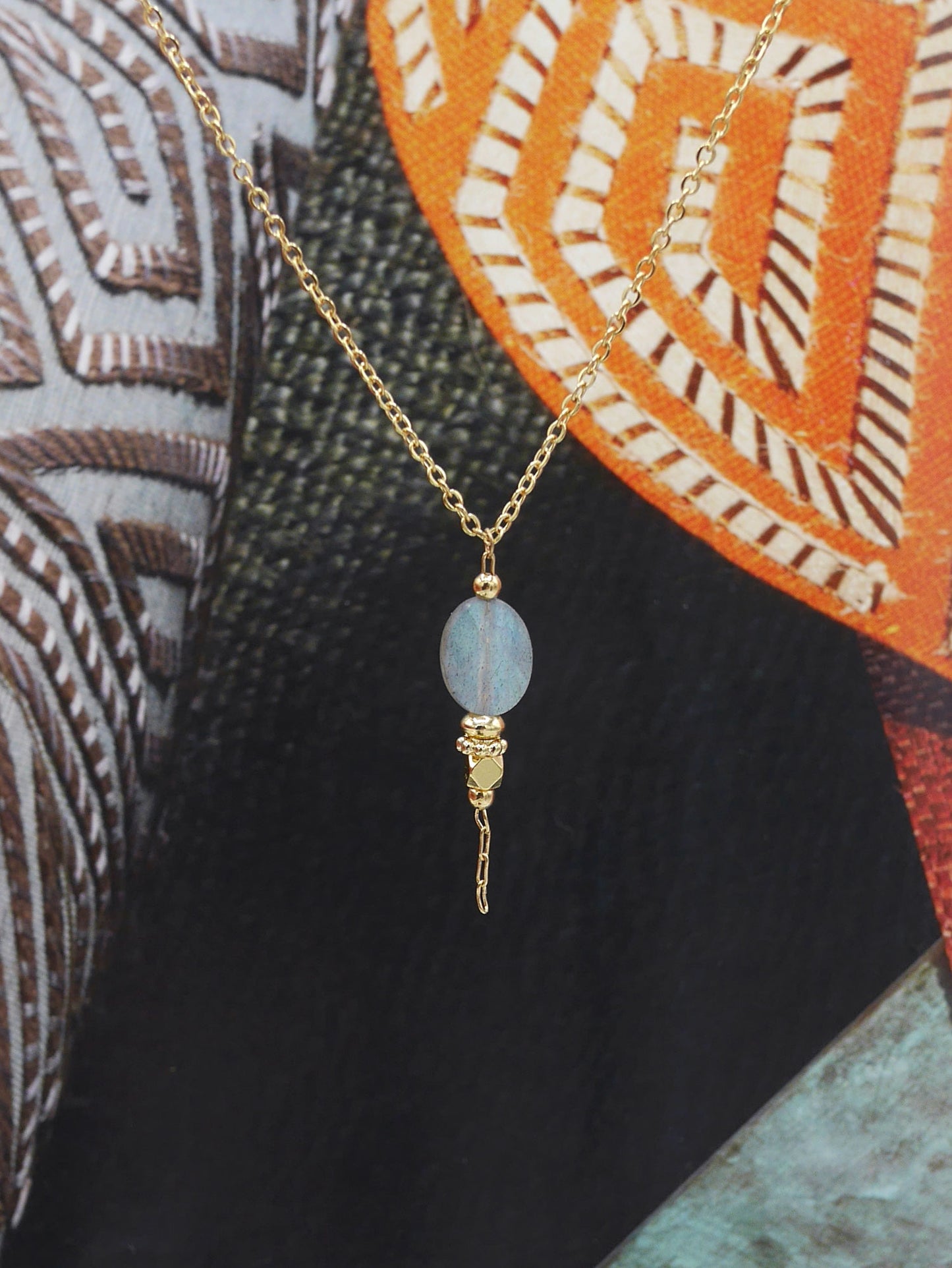 Collier Ovaline