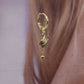 boucle oreille tendance mono boucle de type créole petite chainette et strass